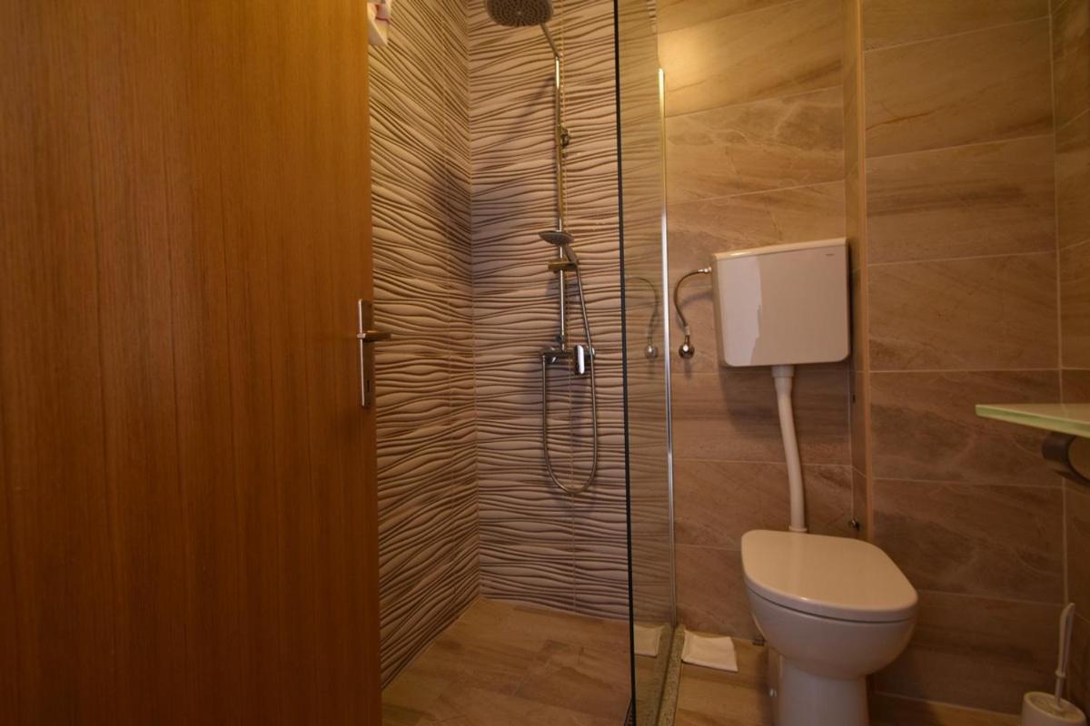 Denjak Apartments Kornic Ngoại thất bức ảnh
