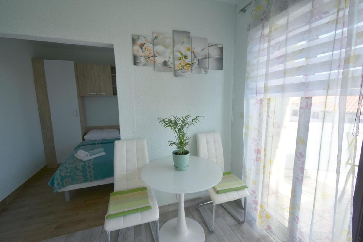 Denjak Apartments Kornic Ngoại thất bức ảnh
